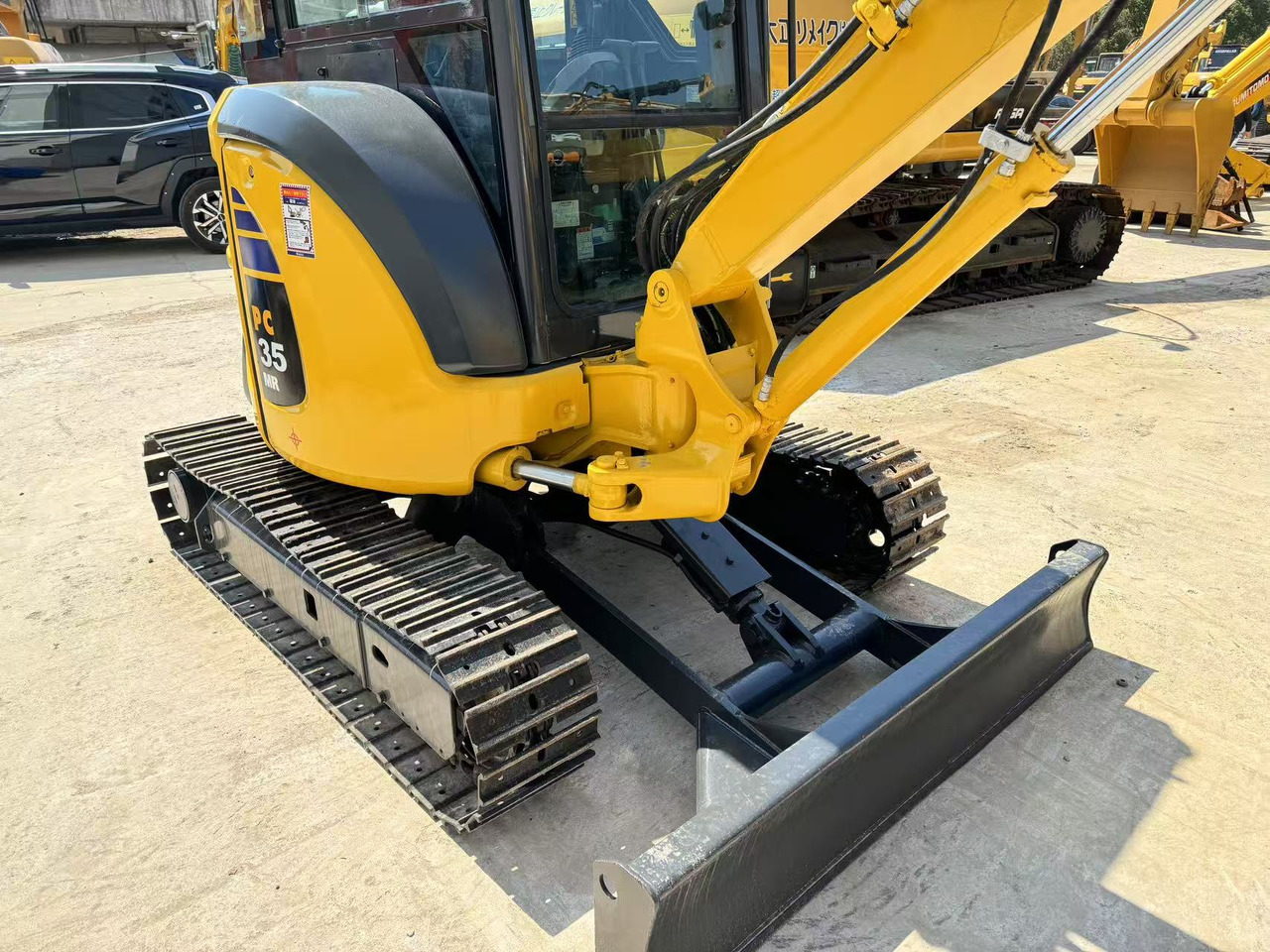 KOMATSU PC35MR - Mini bager: slika 5 KOMATSU PC35MR - Mini bager: slika 5