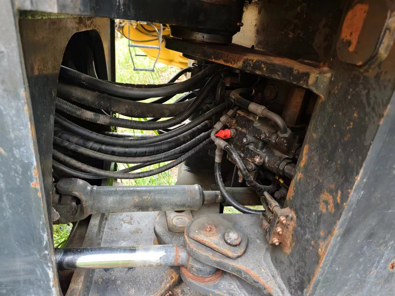 KOMATSU WA380-6 - Kolesni nakladalec: slika 2 KOMATSU WA380-6 - Kolesni nakladalec: slika 2