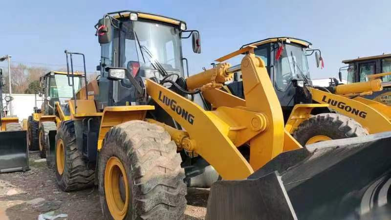 LIUGONG 856H cummins engine - Kolesni nakladalec: slika 3 LIUGONG 856H cummins engine - Kolesni nakladalec: slika 3