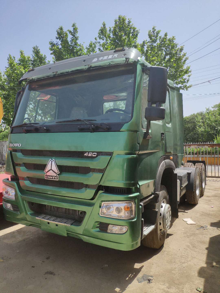 HOWO 420 - Vlačilec: slika 2 HOWO 420 - Vlačilec: slika 2