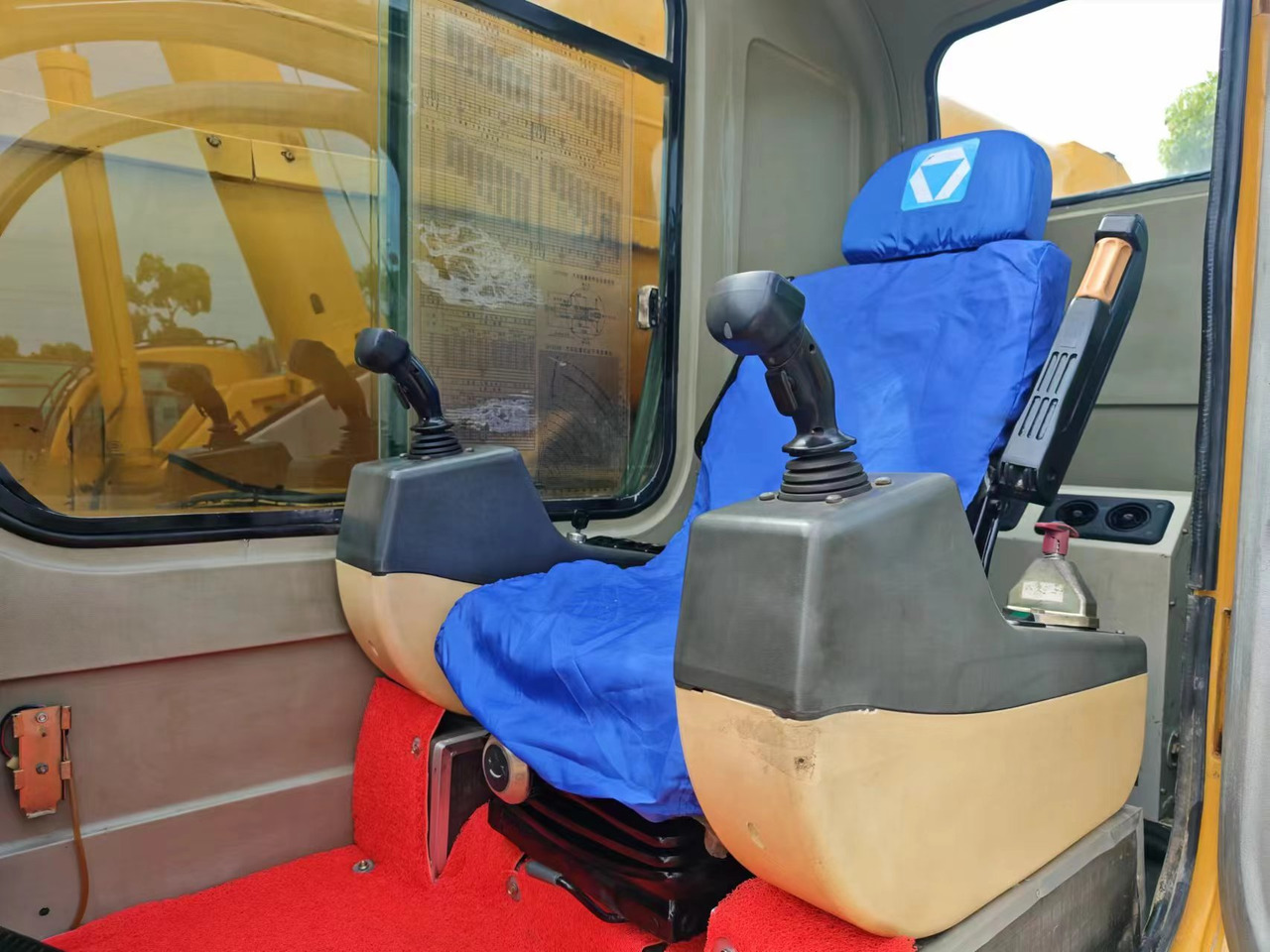 XCMG QY100K - Avtodvigalo: slika 3 XCMG QY100K - Avtodvigalo: slika 3