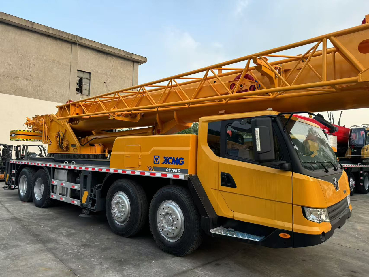 XCMG QY70K - Avtodvigalo: slika 3 XCMG QY70K - Avtodvigalo: slika 3