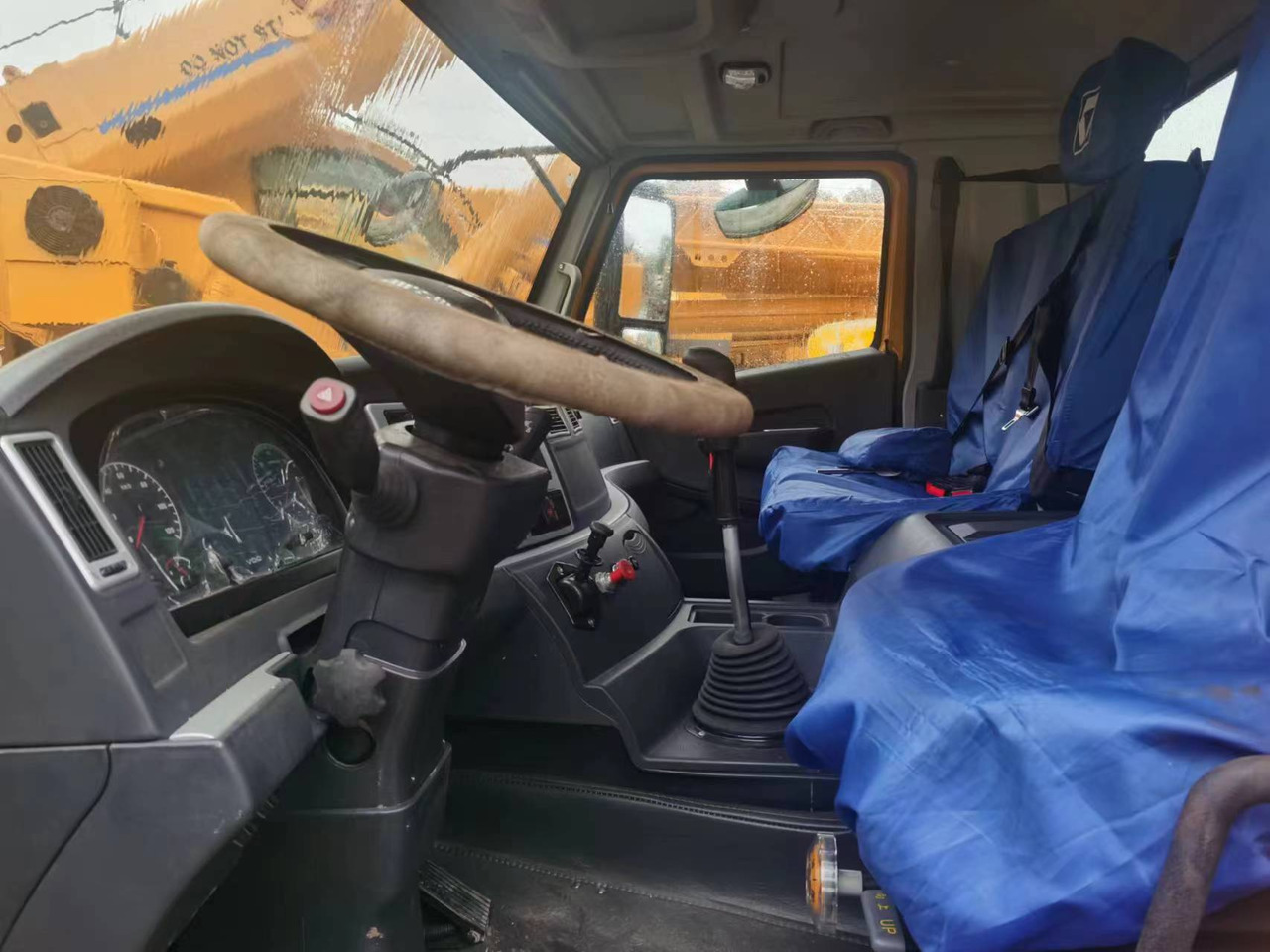 XCMG QY70K - Avtodvigalo: slika 3 XCMG QY70K - Avtodvigalo: slika 3