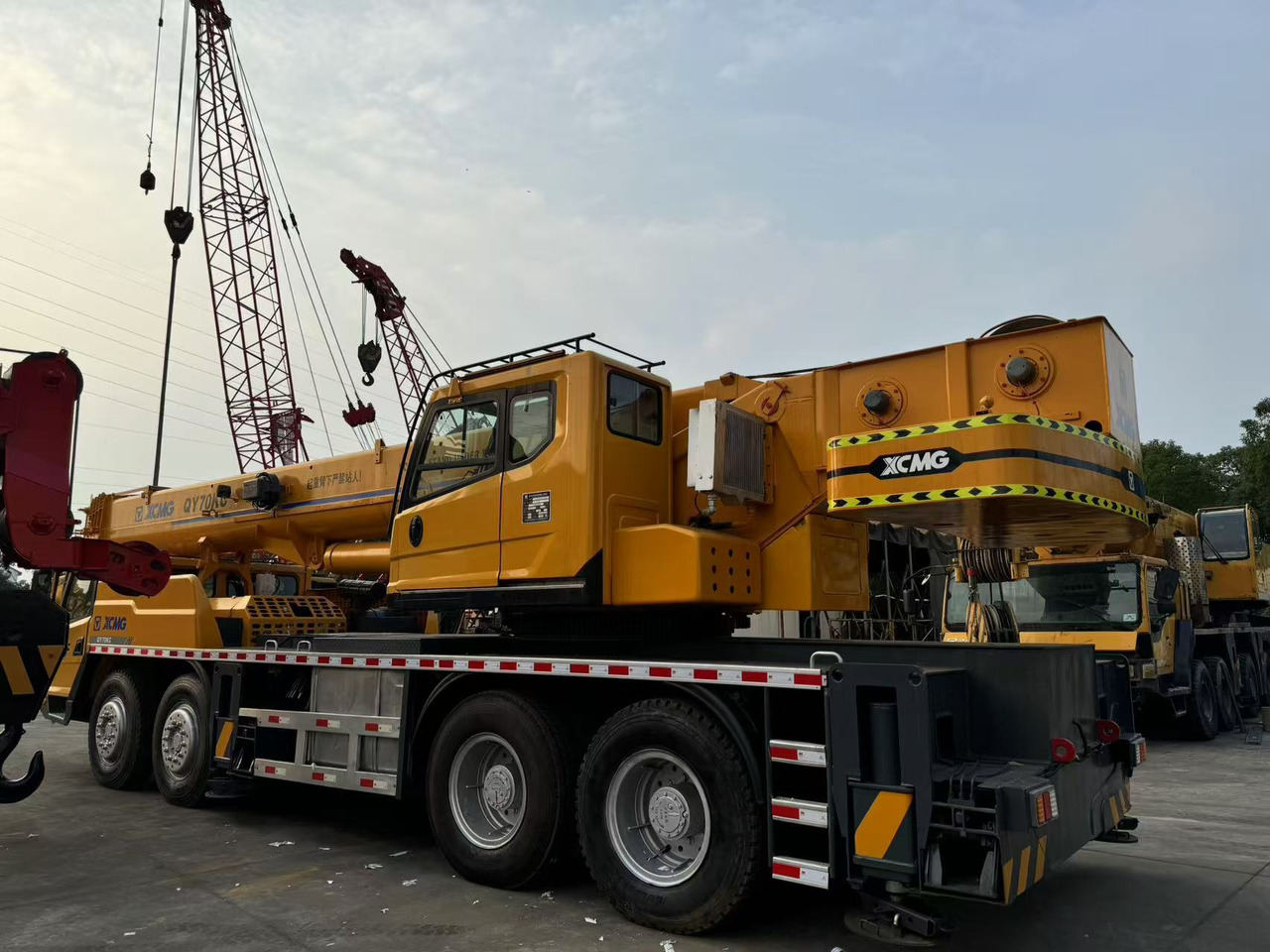 XCMG QY70K - Avtodvigalo: slika 2 XCMG QY70K - Avtodvigalo: slika 2