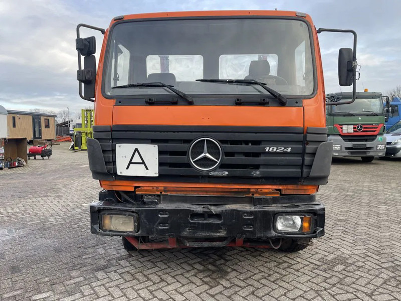 Komunalni tovornjak Mercedes-Benz SK 1824 Full steel: slika 12