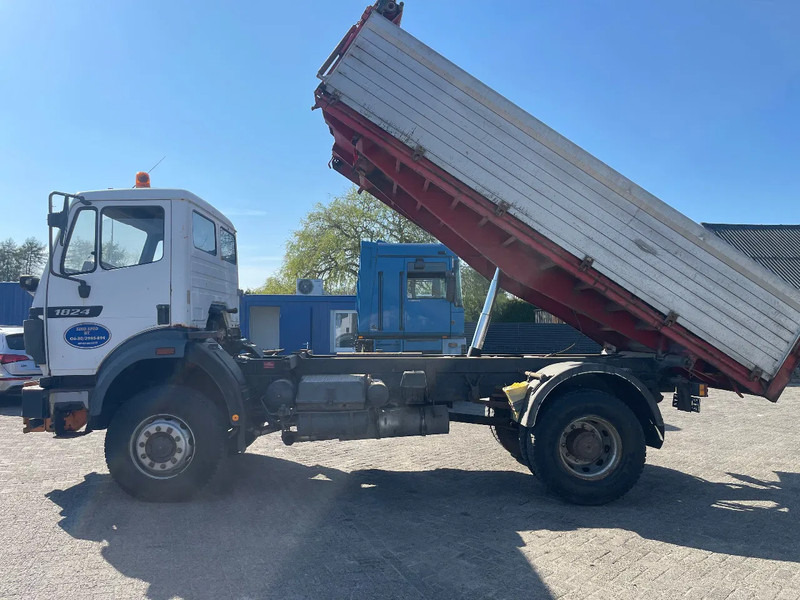 Mercedes-Benz SK 1824 TIPPER 4x4 - Tovornjak prekucnik: slika 3 Mercedes-Benz SK 1824 TIPPER 4x4 - Tovornjak prekucnik: slika 3