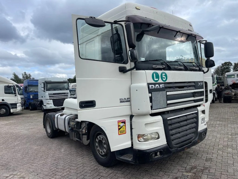 DAF XF 105.460 Tractor unit - Vlačilec: slika 1 DAF XF 105.460 Tractor unit - Vlačilec: slika 1