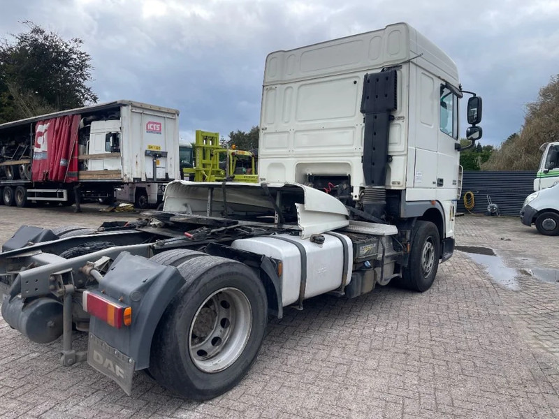 Vlačilec DAF XF 105.460 Tractor unit: slika 6