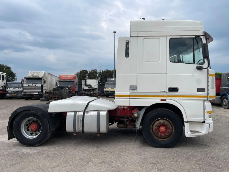 DAF XF 95.430 Tractor unit - Vlačilec: slika 4 DAF XF 95.430 Tractor unit - Vlačilec: slika 4