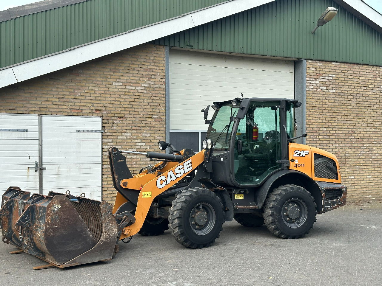 Case 21F  - Kolesni nakladalec: slika 1 Case 21F  - Kolesni nakladalec: slika 1