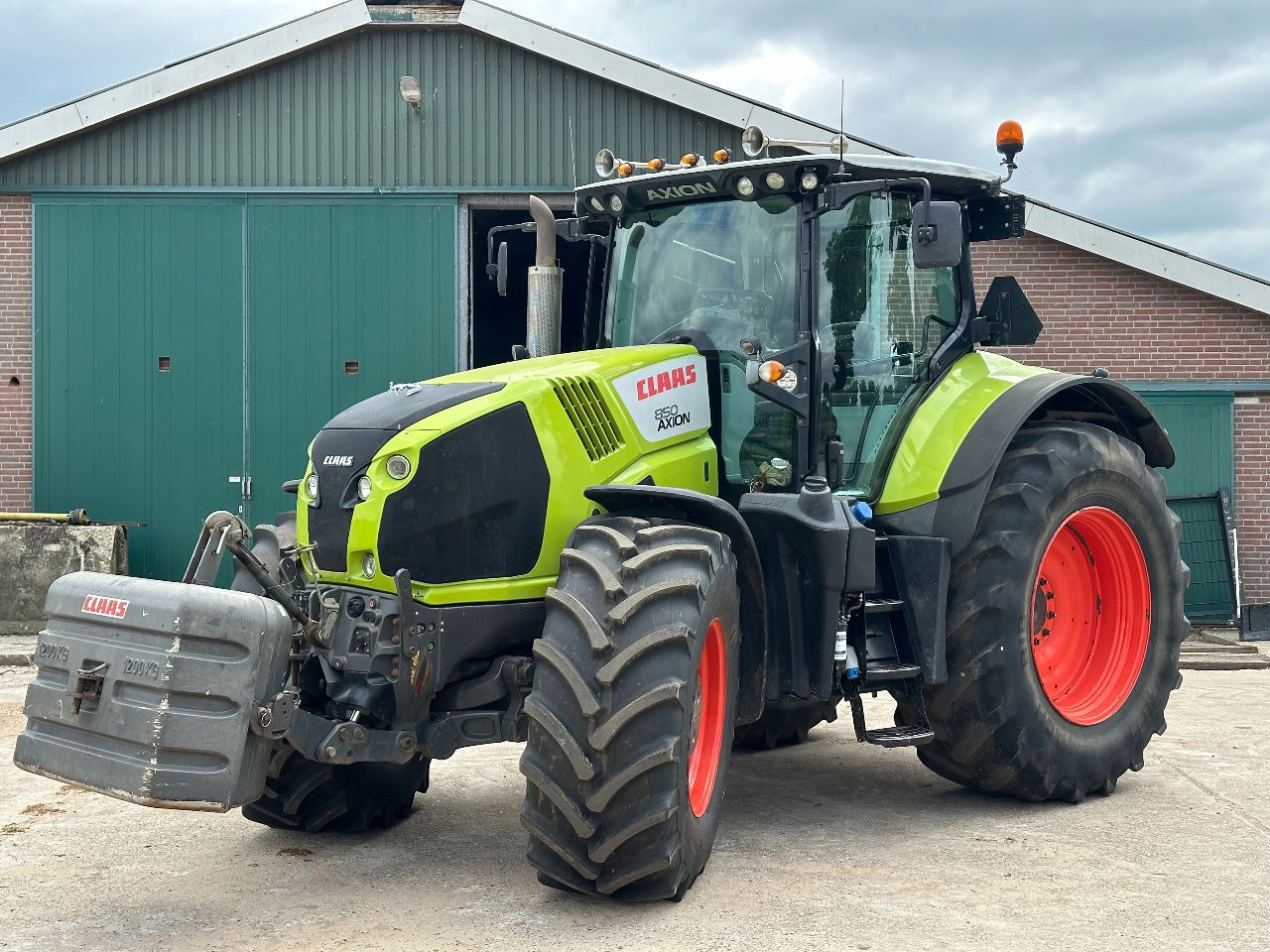 Claas Axion 850 Cmatic - Traktor: slika 2 Claas Axion 850 Cmatic - Traktor: slika 2