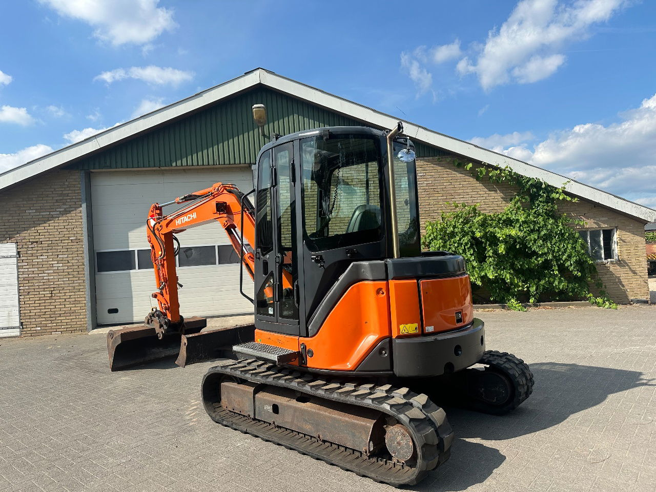 Hitachi ZX50U-2 CLR - Mini bager: slika 4 Hitachi ZX50U-2 CLR - Mini bager: slika 4