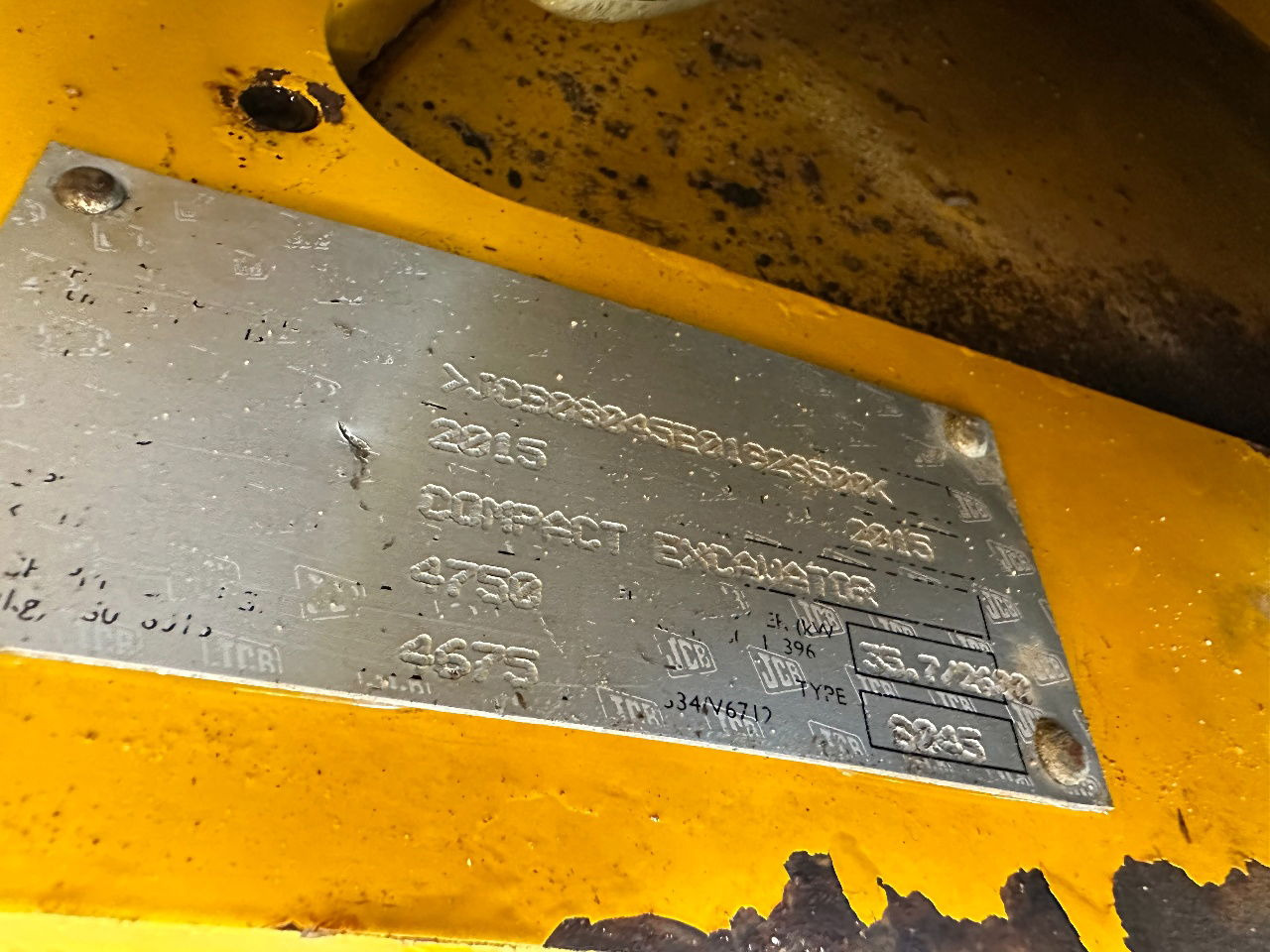 Mini bager JCB 8045 ZTS: slika 16