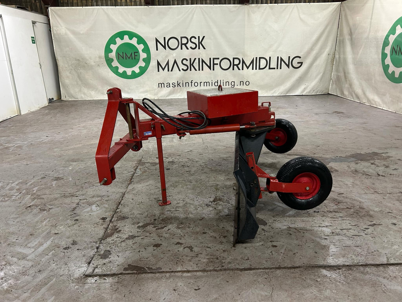 Dalen 2,45m brøyteskjær - Snežni plug: slika 4 Dalen 2,45m brøyteskjær - Snežni plug: slika 4