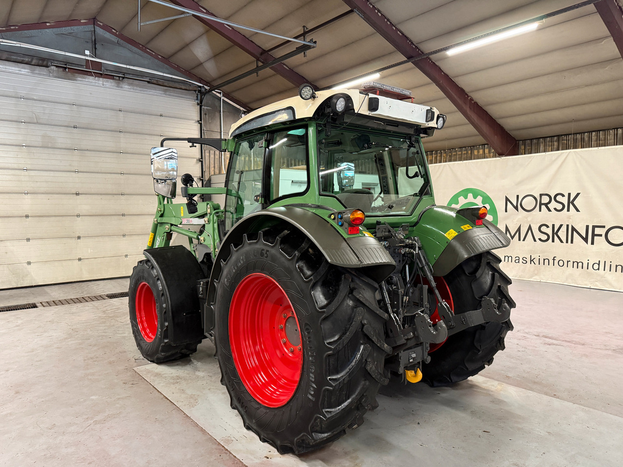 Fendt 211 Vario TMS - Traktor: slika 3 Fendt 211 Vario TMS - Traktor: slika 3