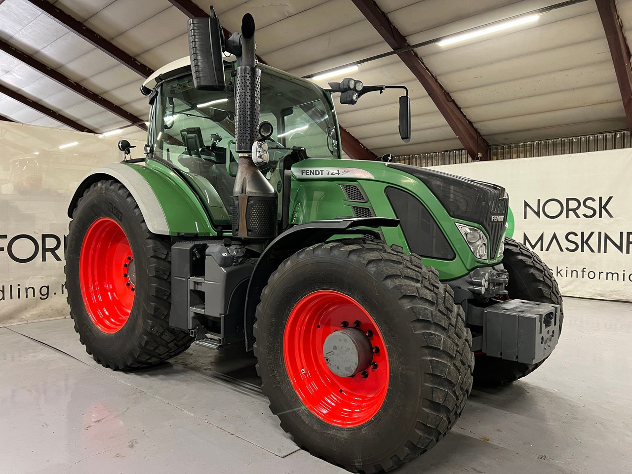Fendt 724 Vario - Traktor: slika 5 Fendt 724 Vario - Traktor: slika 5