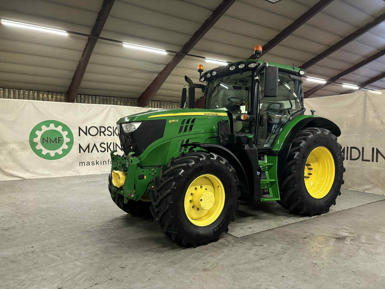 John Deere 6155R - Traktor: slika 1 John Deere 6155R - Traktor: slika 1