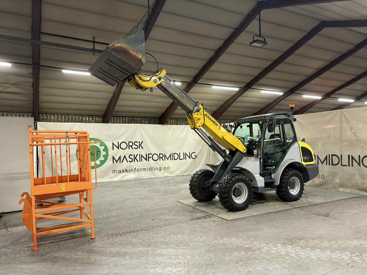 KramerAllrad 8085T #Traktor, Mannskapskurv og Skuffe - Kolesni nakladalec: slika 2 KramerAllrad 8085T #Traktor, Mannskapskurv og Skuffe - Kolesni nakladalec: slika 2