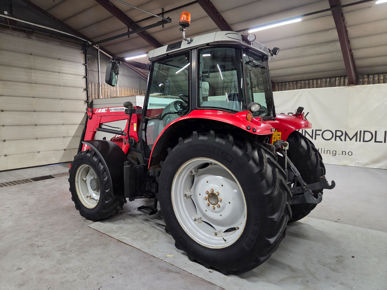 Massey Ferguson 6445 Dyna 6 #Tar innbytte - Traktor: slika 3 Massey Ferguson 6445 Dyna 6 #Tar innbytte - Traktor: slika 3