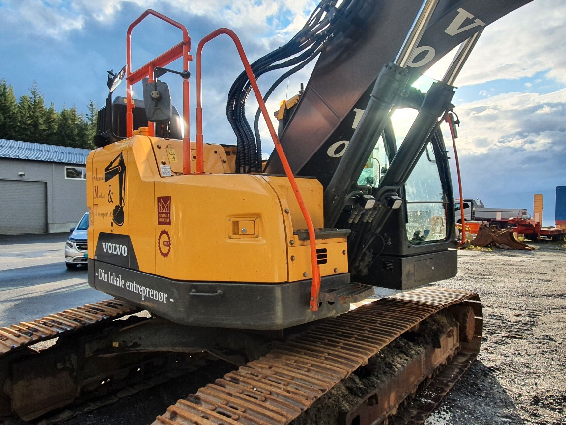 Volvo ECR235EL - Bager goseničar: slika 3 Volvo ECR235EL - Bager goseničar: slika 3