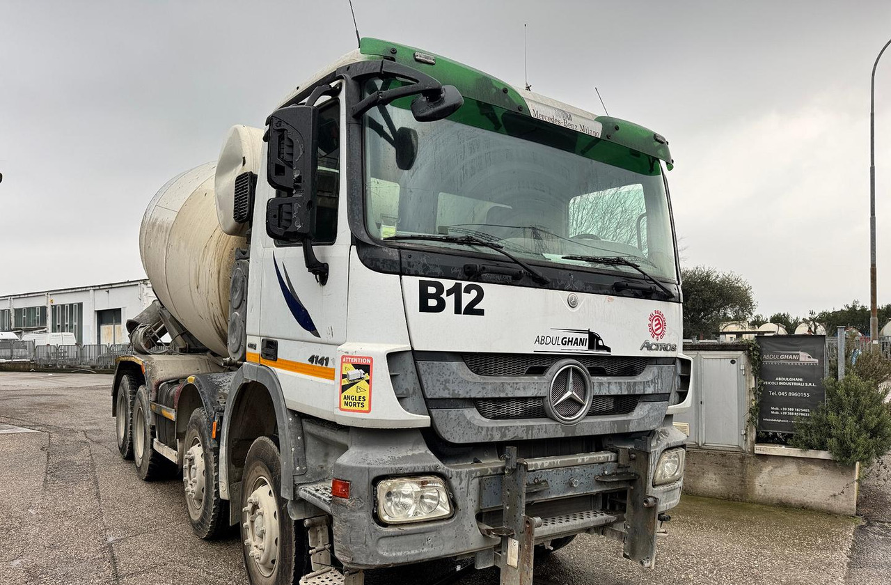 Autobetoniera Armec PHY120 su telaio Mercedes-Benz - Avtomešalec: slika 2 Autobetoniera Armec PHY120 su telaio Mercedes-Benz - Avtomešalec: slika 2