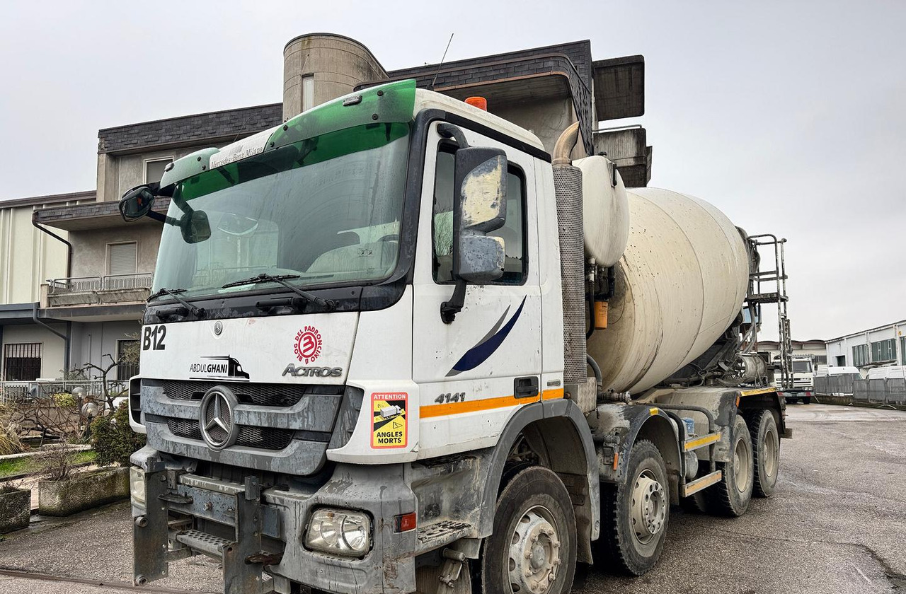 Autobetoniera Armec PHY120 su telaio Mercedes-Benz - Avtomešalec: slika 1 Autobetoniera Armec PHY120 su telaio Mercedes-Benz - Avtomešalec: slika 1