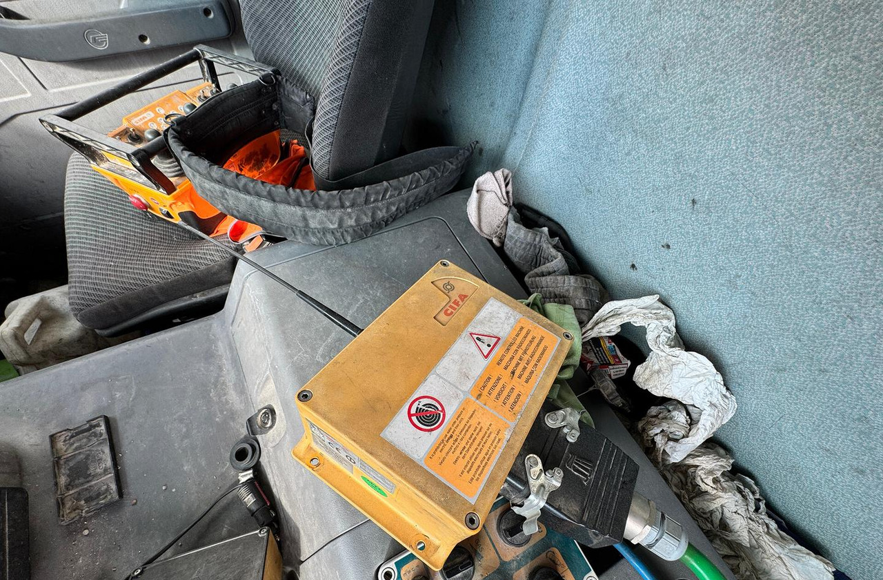 Betonpompa 28MT CIFA ASTRA HD84.38 - Avtomešalec s črpalko: slika 5 Betonpompa 28MT CIFA ASTRA HD84.38 - Avtomešalec s črpalko: slika 5