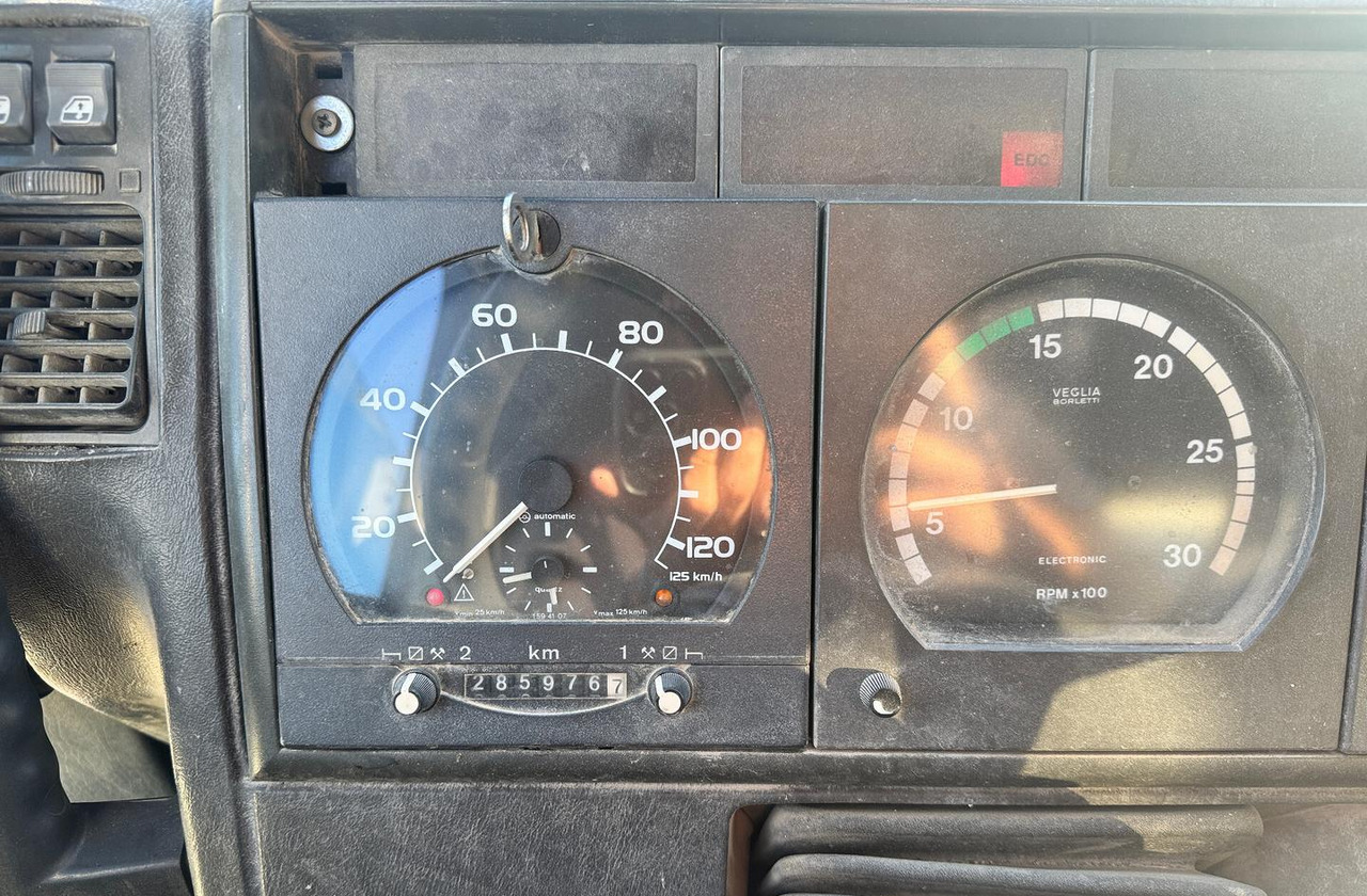 Betonpompa CIFA Iveco Trakker 410E44 - Avtomešalec s črpalko: slika 5 Betonpompa CIFA Iveco Trakker 410E44 - Avtomešalec s črpalko: slika 5