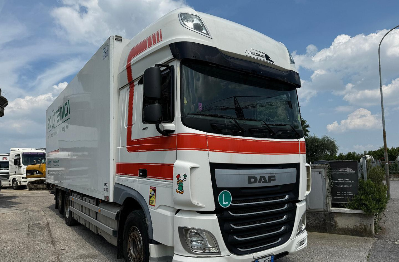 Motrice frigo DAF XF 105.460 con Sponda - Drugi stroj: slika 1 Motrice frigo DAF XF 105.460 con Sponda - Drugi stroj: slika 1