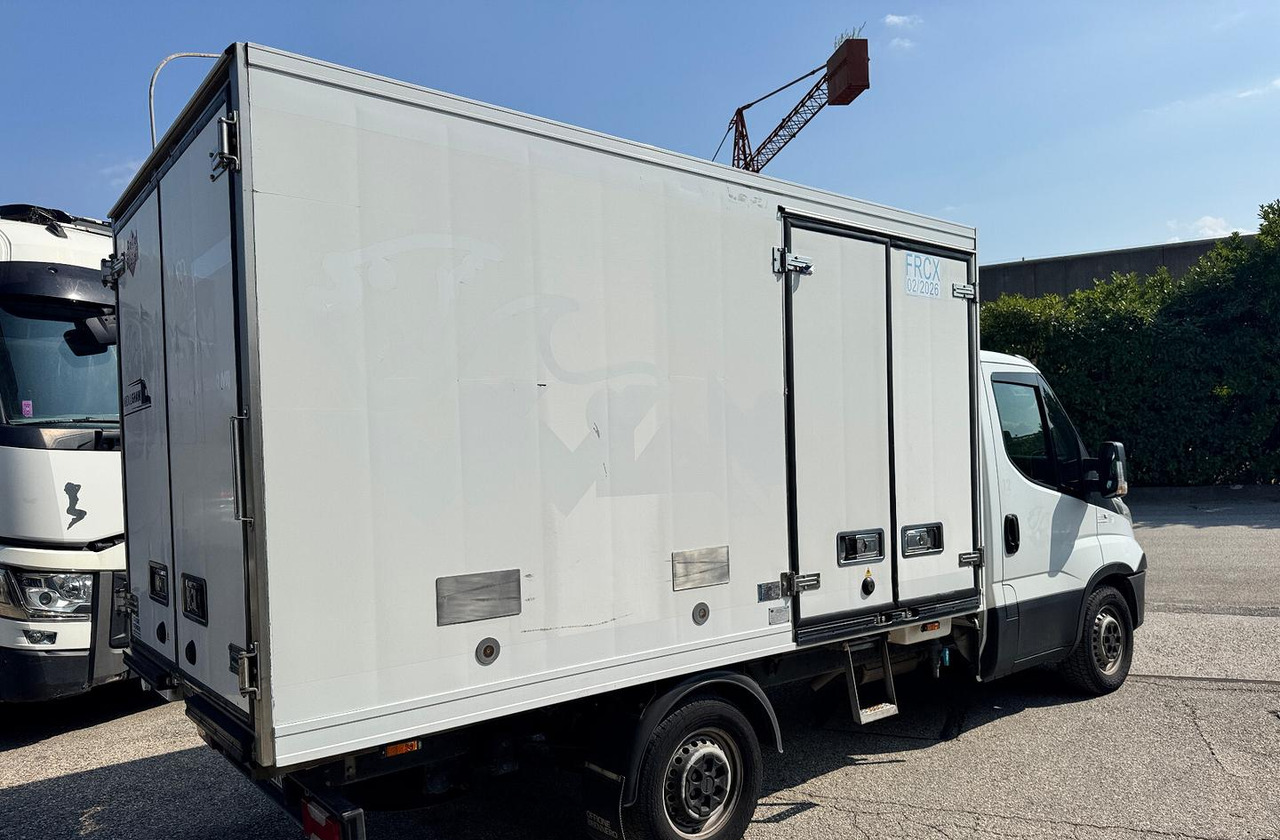 IVECO DAILY 35S15 - FRIGO FRC - PATENTE B - Hladilno vozilo: slika 3 IVECO DAILY 35S15 - FRIGO FRC - PATENTE B - Hladilno vozilo: slika 3