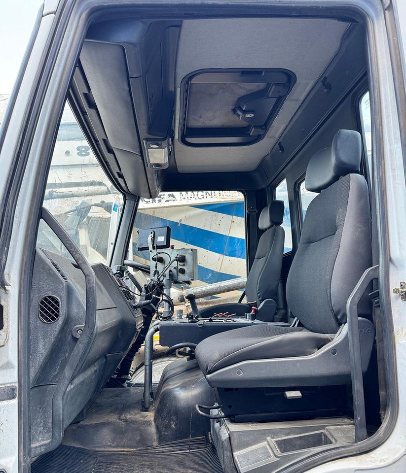 Iveco EuroCargo 150E18 spazzatrice - Vozilo za pometanje: slika 5 Iveco EuroCargo 150E18 spazzatrice - Vozilo za pometanje: slika 5