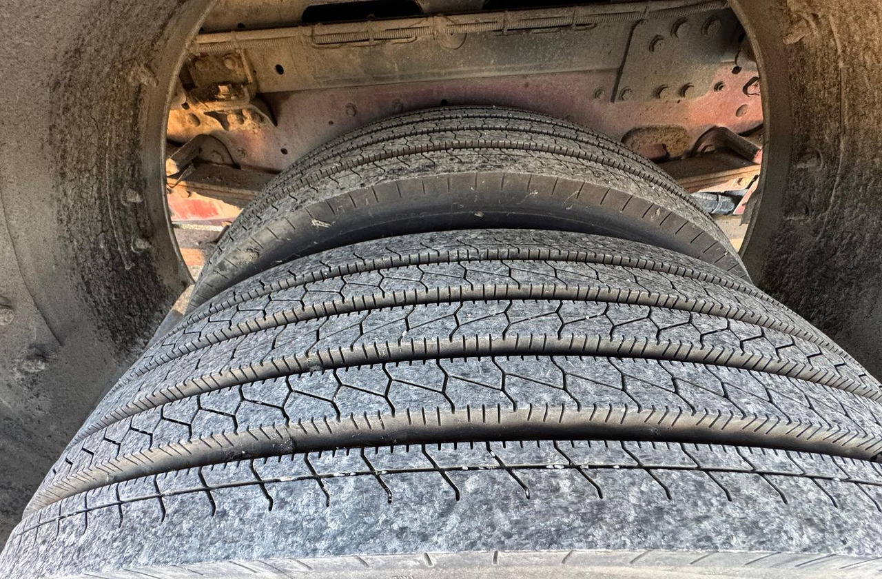 Vozilo za pometanje Iveco EuroCargo 150E18 spazzatrice: slika 16