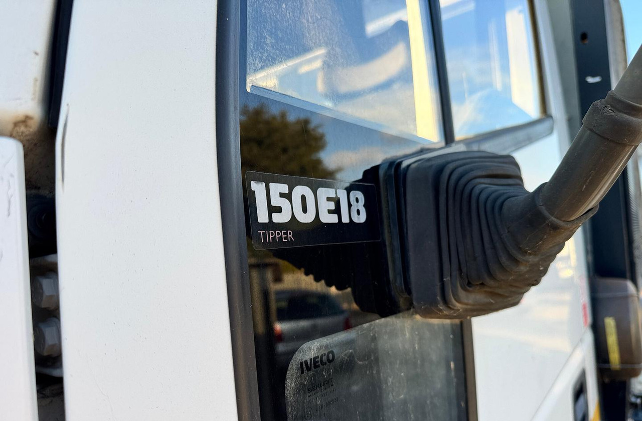 Vozilo za pometanje Iveco EuroCargo 150E18 spazzatrice: slika 12