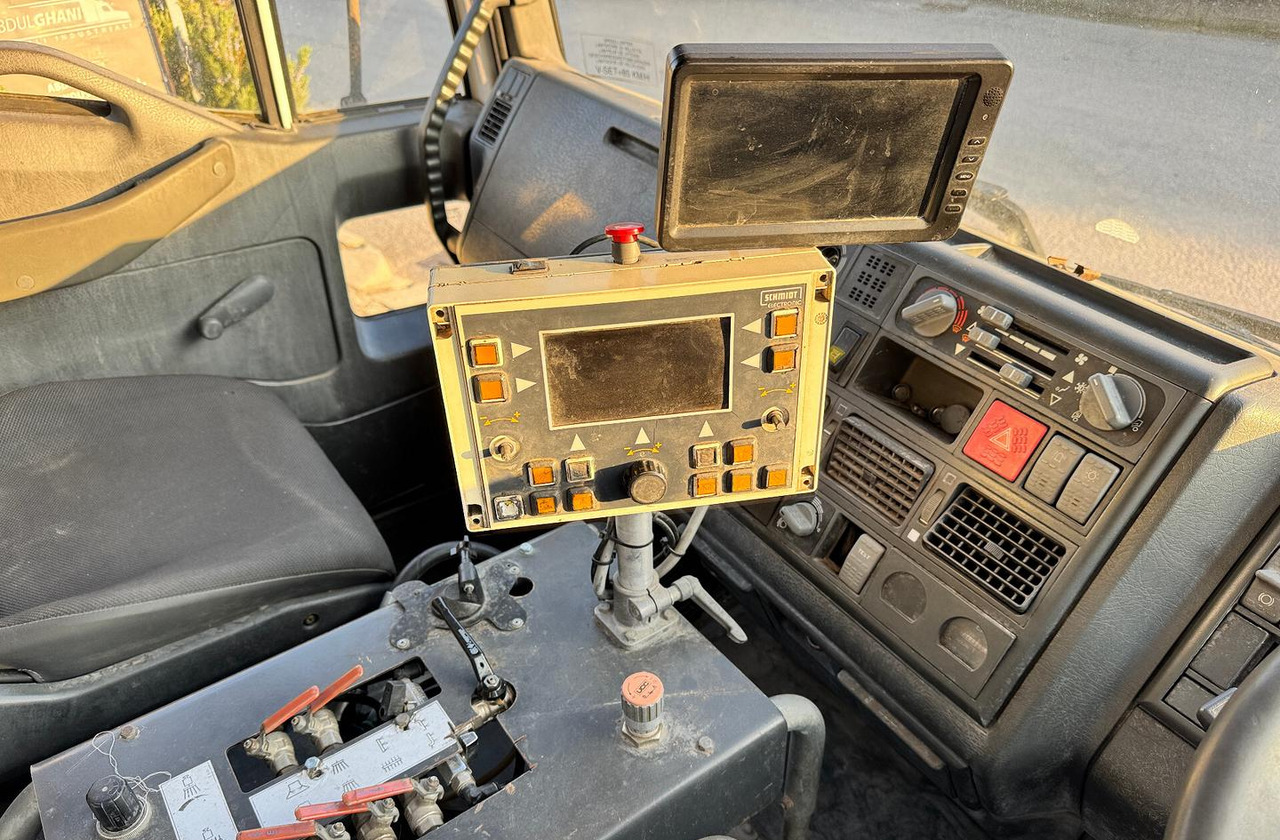 Vozilo za pometanje Iveco EuroCargo 150E18 spazzatrice: slika 10