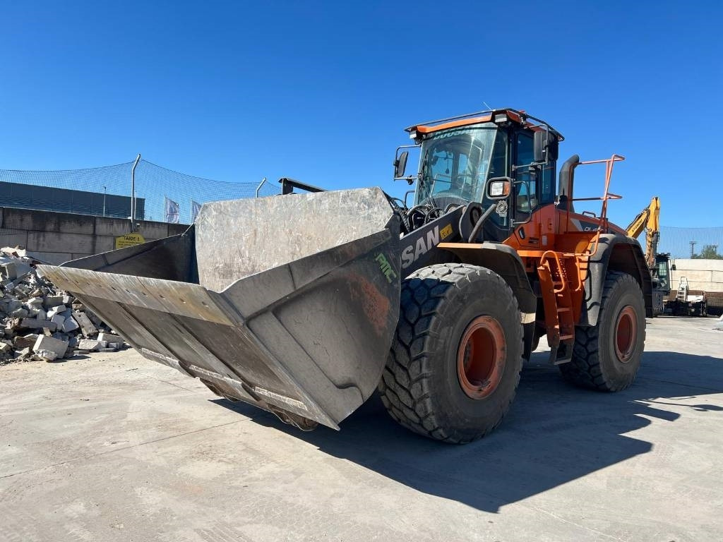 Doosan DL 420-5 CVT-5 - Kolesni nakladalec: slika 1 Doosan DL 420-5 CVT-5 - Kolesni nakladalec: slika 1