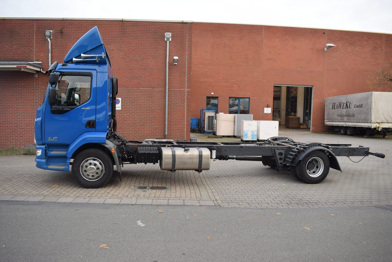 DAF LF 280 Fahrgestell Klima Navi 8-Gang ACC AHK - Tovornjak-šasija: slika 3 DAF LF 280 Fahrgestell Klima Navi 8-Gang ACC AHK - Tovornjak-šasija: slika 3