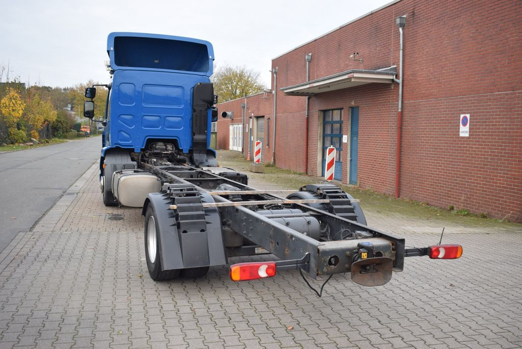DAF LF 280 Fahrgestell Klima Navi 8-Gang ACC AHK - Tovornjak-šasija: slika 5 DAF LF 280 Fahrgestell Klima Navi 8-Gang ACC AHK - Tovornjak-šasija: slika 5