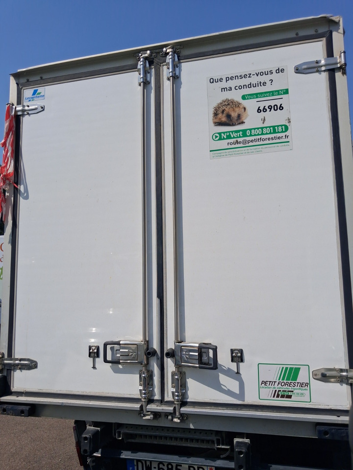 IVECO DAILY 35C13 KONTENER CHŁODNIA NR 883 - Hladilno vozilo: slika 1 IVECO DAILY 35C13 KONTENER CHŁODNIA NR 883 - Hladilno vozilo: slika 1