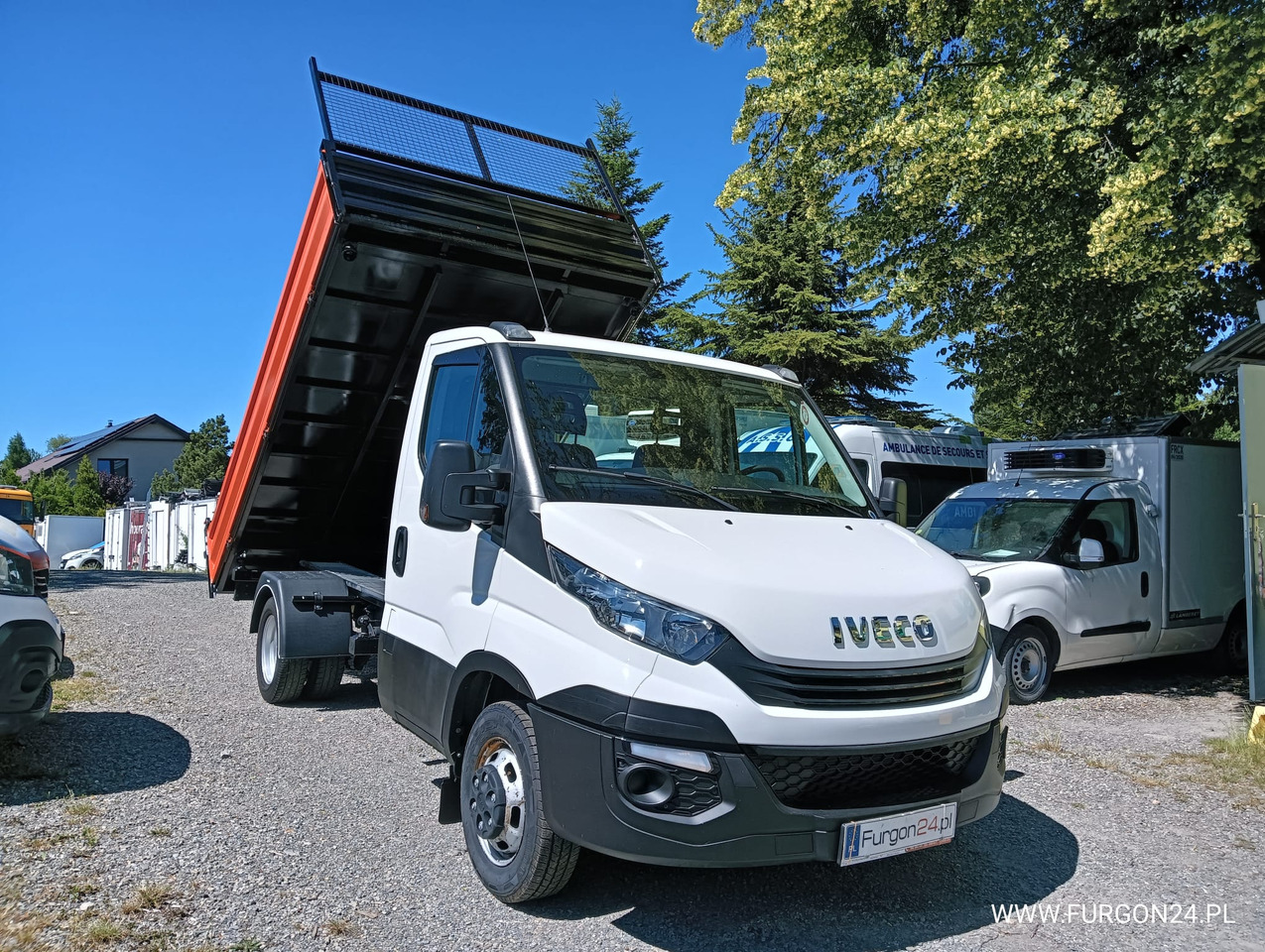 IVECO DAILY 35C14 WYWROTKA KIPER Z NAJAZDAMI NR 841 - Dostavno vozilo prekucnik: slika 3 IVECO DAILY 35C14 WYWROTKA KIPER Z NAJAZDAMI NR 841 - Dostavno vozilo prekucnik: slika 3