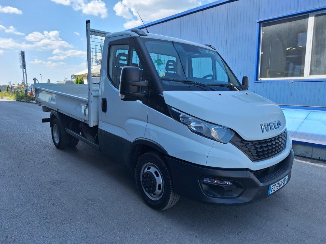 IVECO Daily 35C14 tipper - Dostavno vozilo prekucnik: slika 3 IVECO Daily 35C14 tipper - Dostavno vozilo prekucnik: slika 3