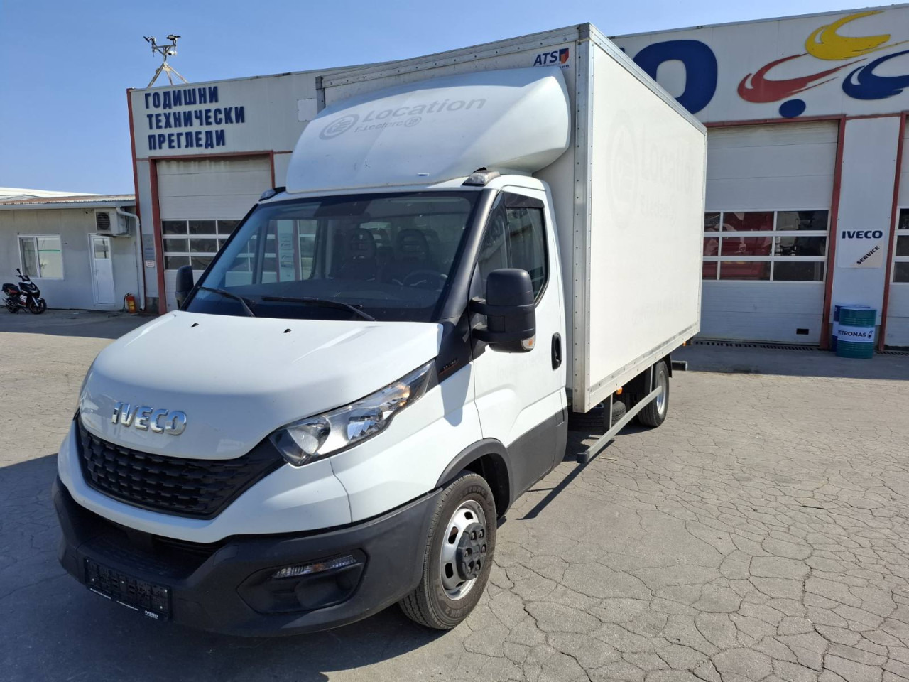 IVECO Daily 35C16H3.0 box/lift - Dostavno vozilo z zabojnikom: slika 5 IVECO Daily 35C16H3.0 box/lift - Dostavno vozilo z zabojnikom: slika 5