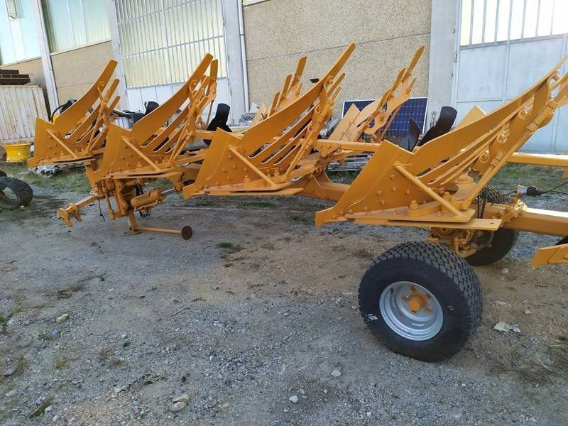 MORO PNT 14 (nuovo) - Plug: slika 2 MORO PNT 14 (nuovo) - Plug: slika 2