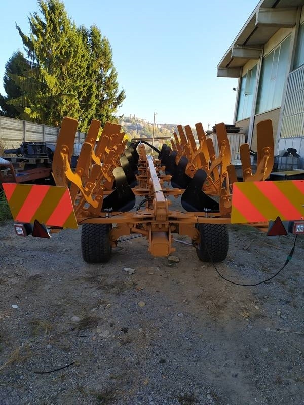 MORO PNT 14 (nuovo) - Plug: slika 4 MORO PNT 14 (nuovo) - Plug: slika 4