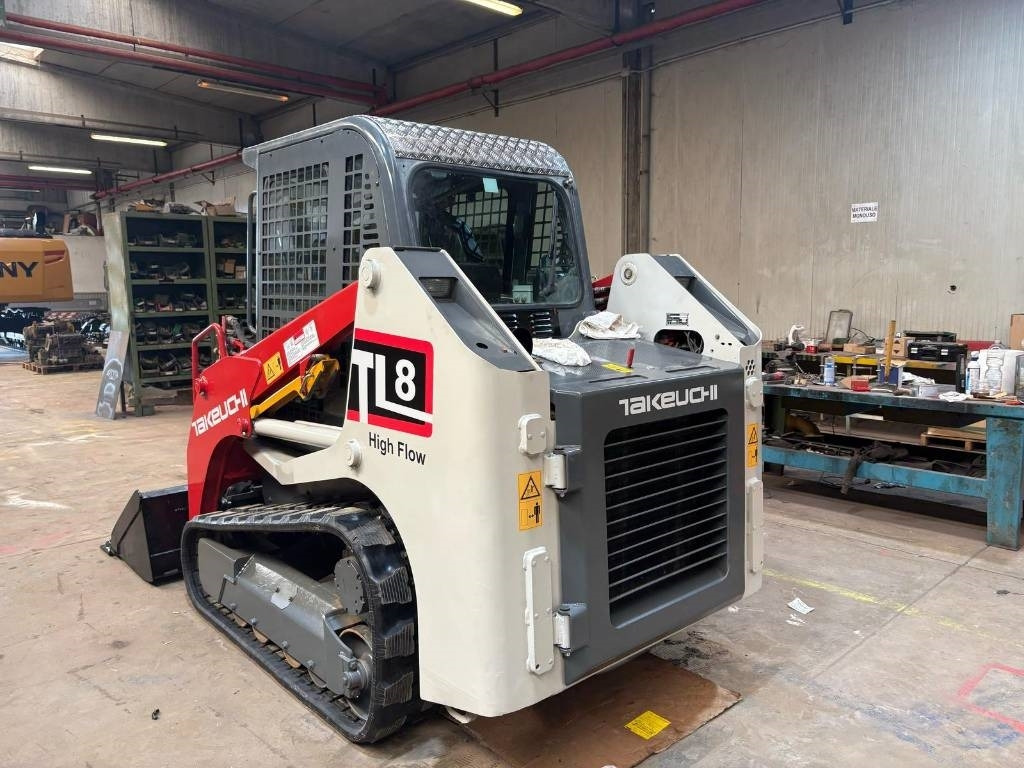 Takeuchi TL 8 - Mini nakladalec: slika 4 Takeuchi TL 8 - Mini nakladalec: slika 4