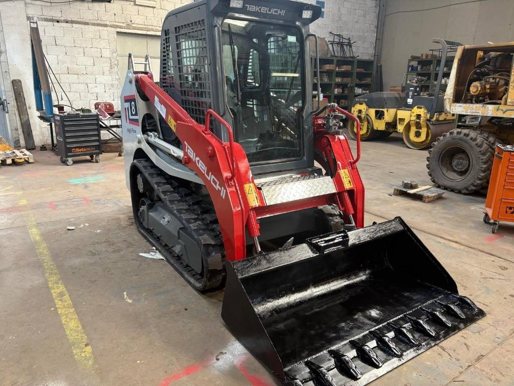 Takeuchi TL 8 - Mini nakladalec: slika 2 Takeuchi TL 8 - Mini nakladalec: slika 2