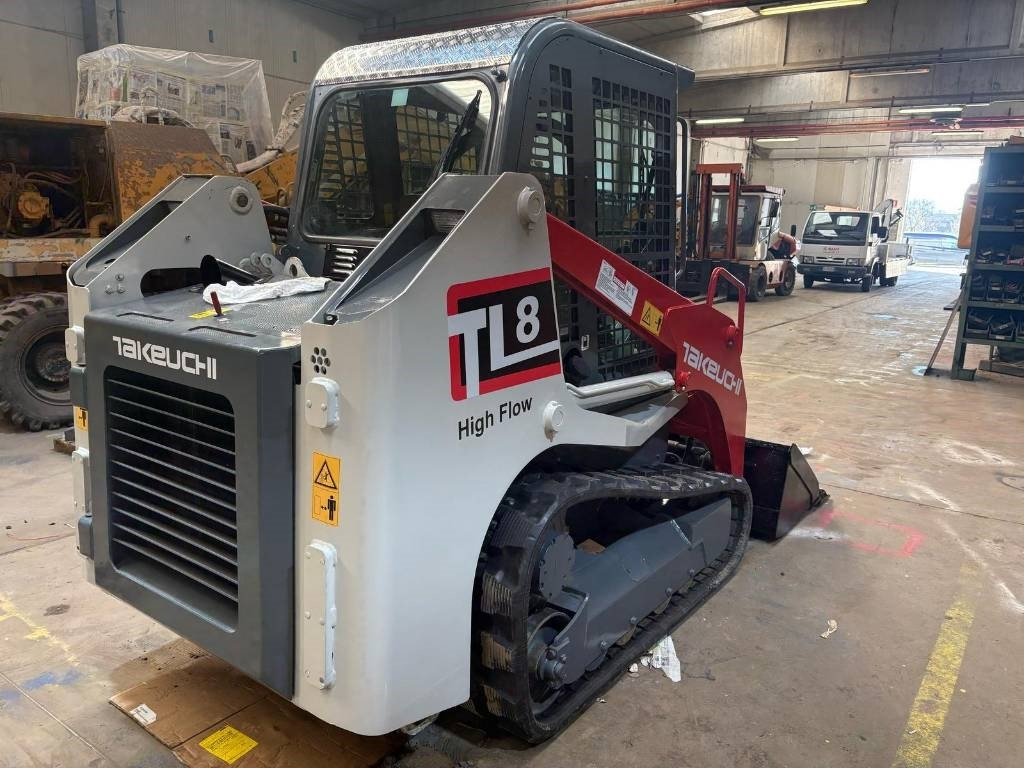 Takeuchi TL 8 - Mini nakladalec: slika 3 Takeuchi TL 8 - Mini nakladalec: slika 3
