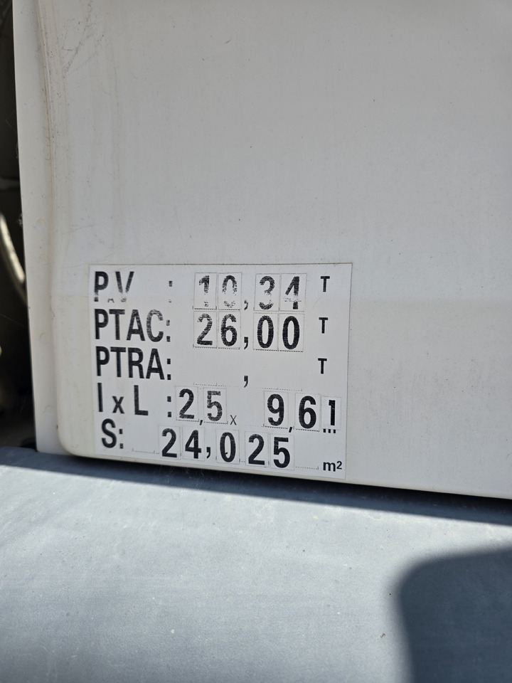 MAN TGA 26-320 - Tovornjak cisterna: slika 2 MAN TGA 26-320 - Tovornjak cisterna: slika 2