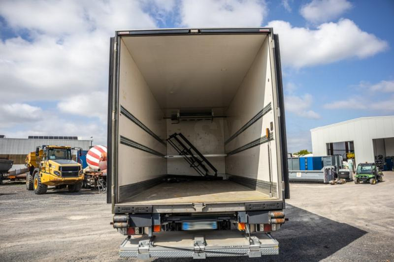 Chereau CHEREAU+CARRIER+DHOLLANDIA 2.5 T. - Prikolica zabojnik: slika 5 Chereau CHEREAU+CARRIER+DHOLLANDIA 2.5 T. - Prikolica zabojnik: slika 5