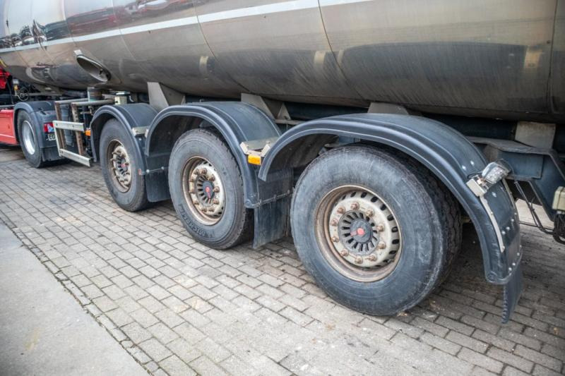 Eta CITERNE LAIT/MILCH/MILK 29000L - Polprikolica cisterna: slika 5 Eta CITERNE LAIT/MILCH/MILK 29000L - Polprikolica cisterna: slika 5