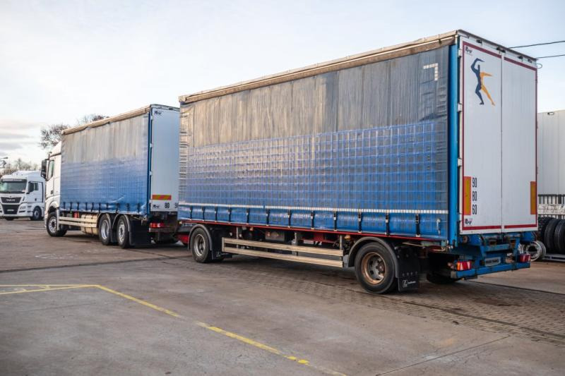 Mercedes ACTROS 2548-6x2+VOITH - Tovornjak s ponjavo: slika 4 Mercedes ACTROS 2548-6x2+VOITH - Tovornjak s ponjavo: slika 4